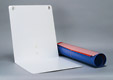 Lowel Ego-sweep -Поворотная пластиковая подложка с опорной стойкой и клёпками, плюс ассортимент цветных фоновых листов ― TBS Инжиниринг